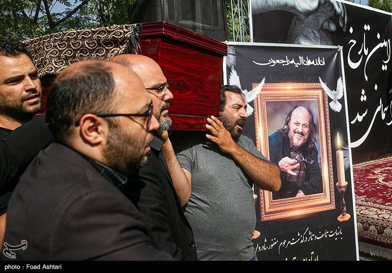 مراسم خاکسپاری مرحوم امین تارخ