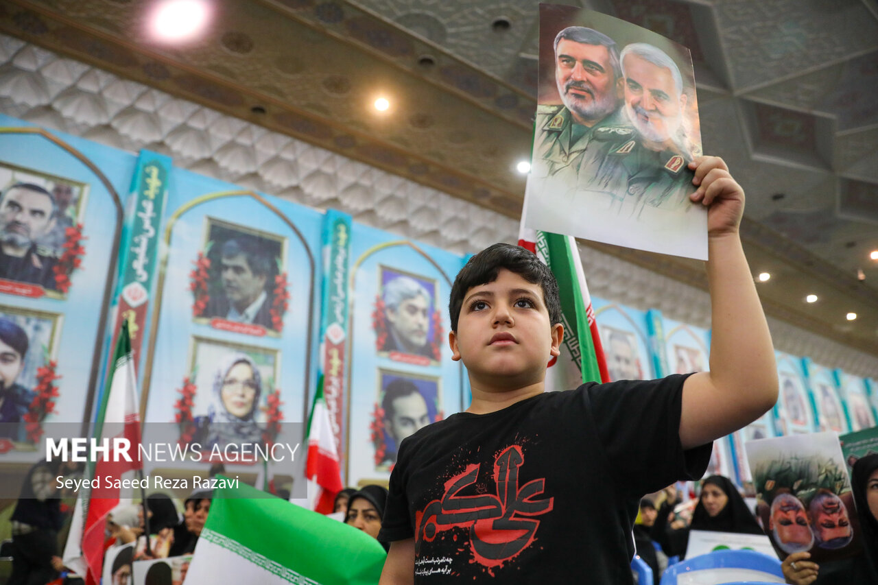 مراسم اربعین شهدای اقتدار ایران