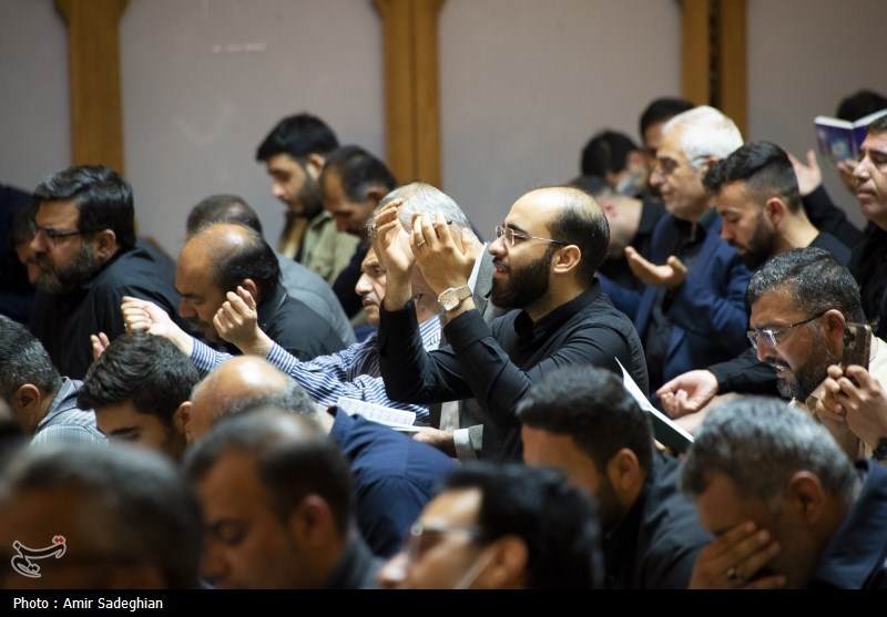  مراسم احیای شب قدر در حرم مطهر حضرت شاهچراغ (ع)