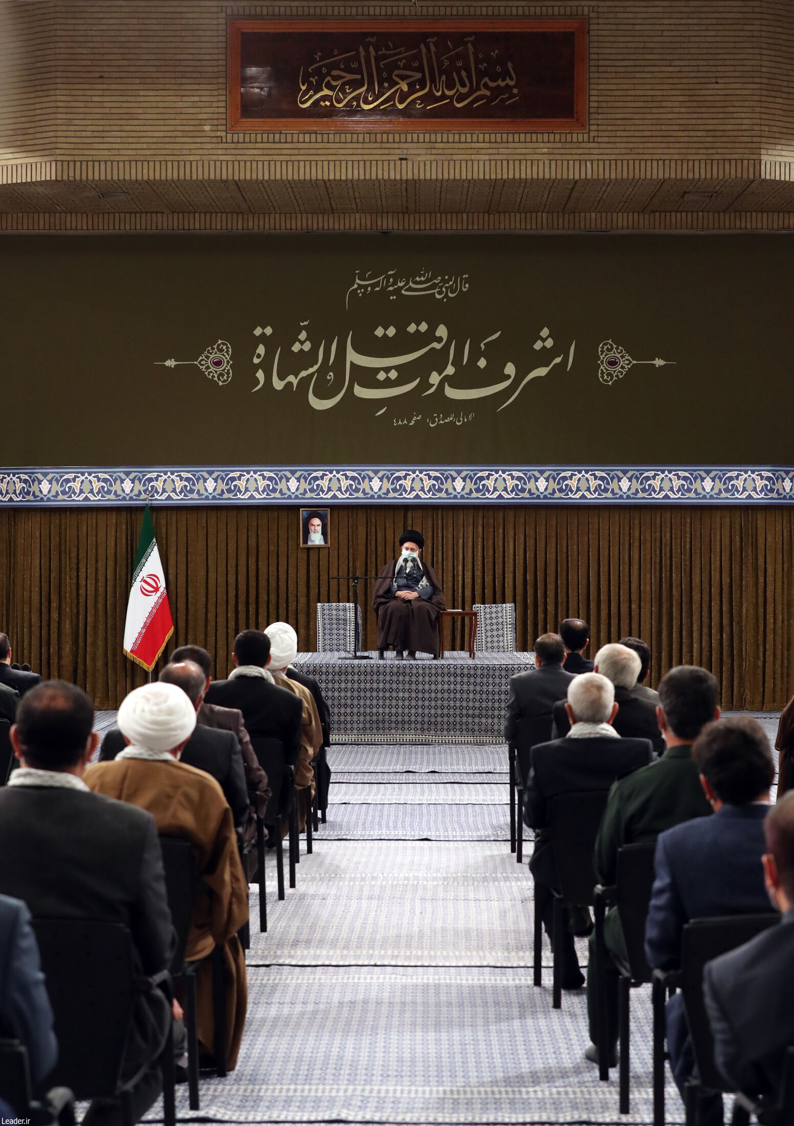 دیدار دست‌اندرکاران کنگره‌ شهدای ایلام با رهبر انقلاب