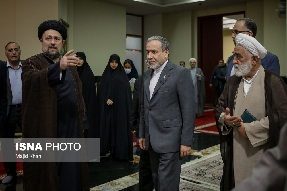 مراسم تجدید میثاق وزیر خارجه با آرمان‌های امام راحل