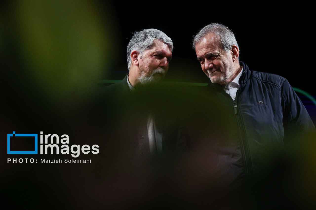 اختتامیه جایزه کتاب سال 