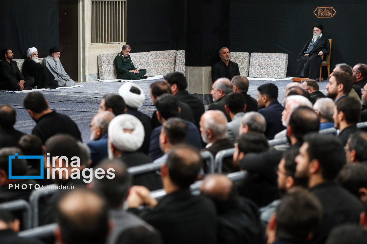 دومین شب عزاداری ایام فاطمیه با حضور رهبر انقلاب