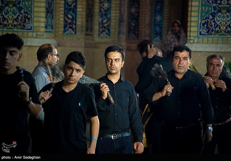 مراسم عزاداری شب هفتم محرم در حرم مطهر حضرت شاهچراغ (ع)