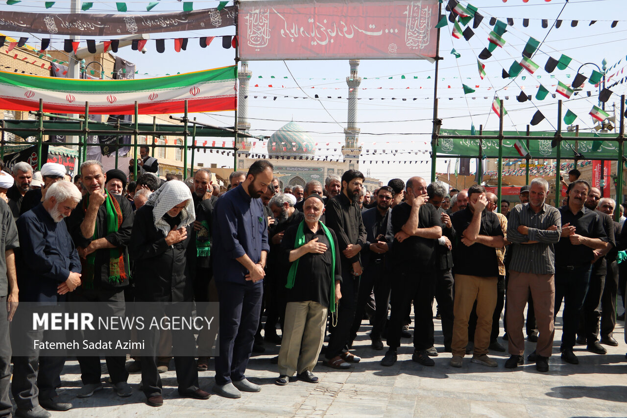 دسته عزای خادمان حرم بانوی کرامت در روز شهادت امام رضا(ع)