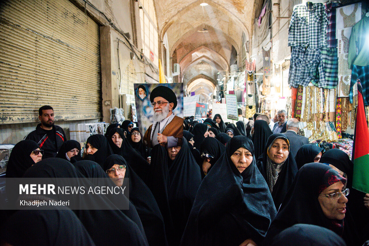 تجمع اصناف و بازاریان اصفهان در حمایت از مردم فلسطین