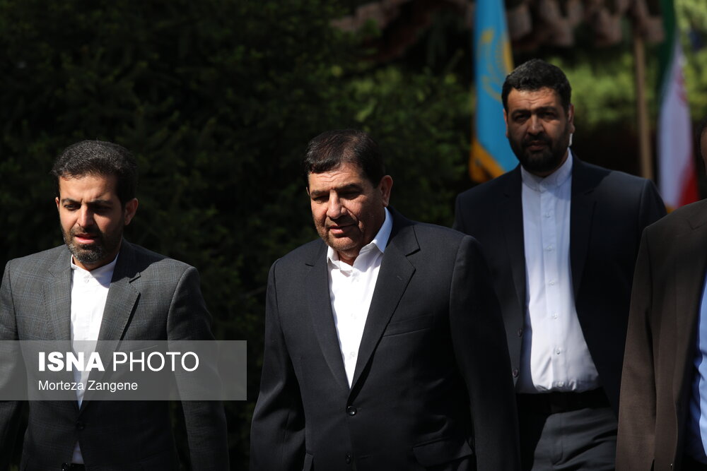 استقبال رسمی از نخست وزیر قزاقستان