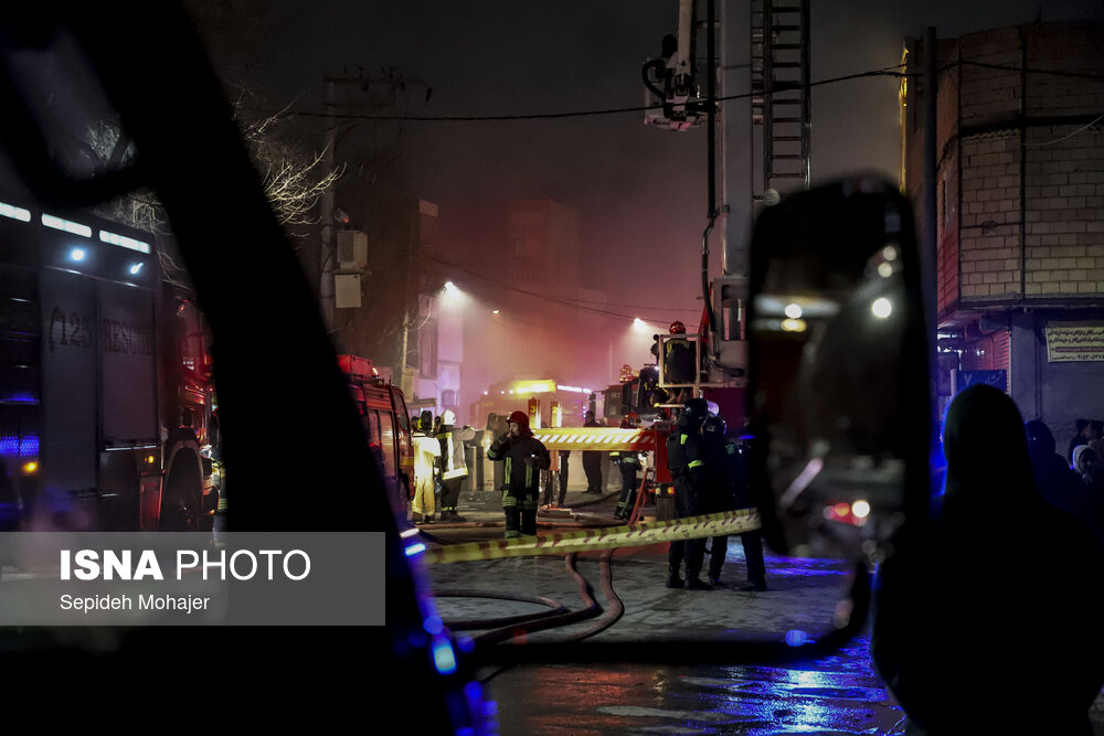 آتش‌سوزی انبار مبل - مشهد