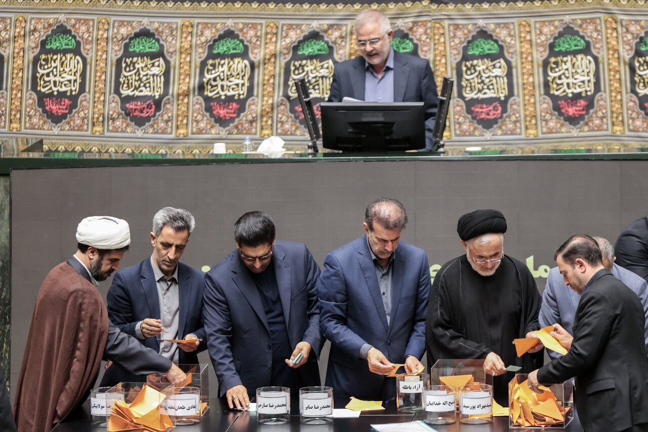 صحن علنی 25 تیرماه مجلس