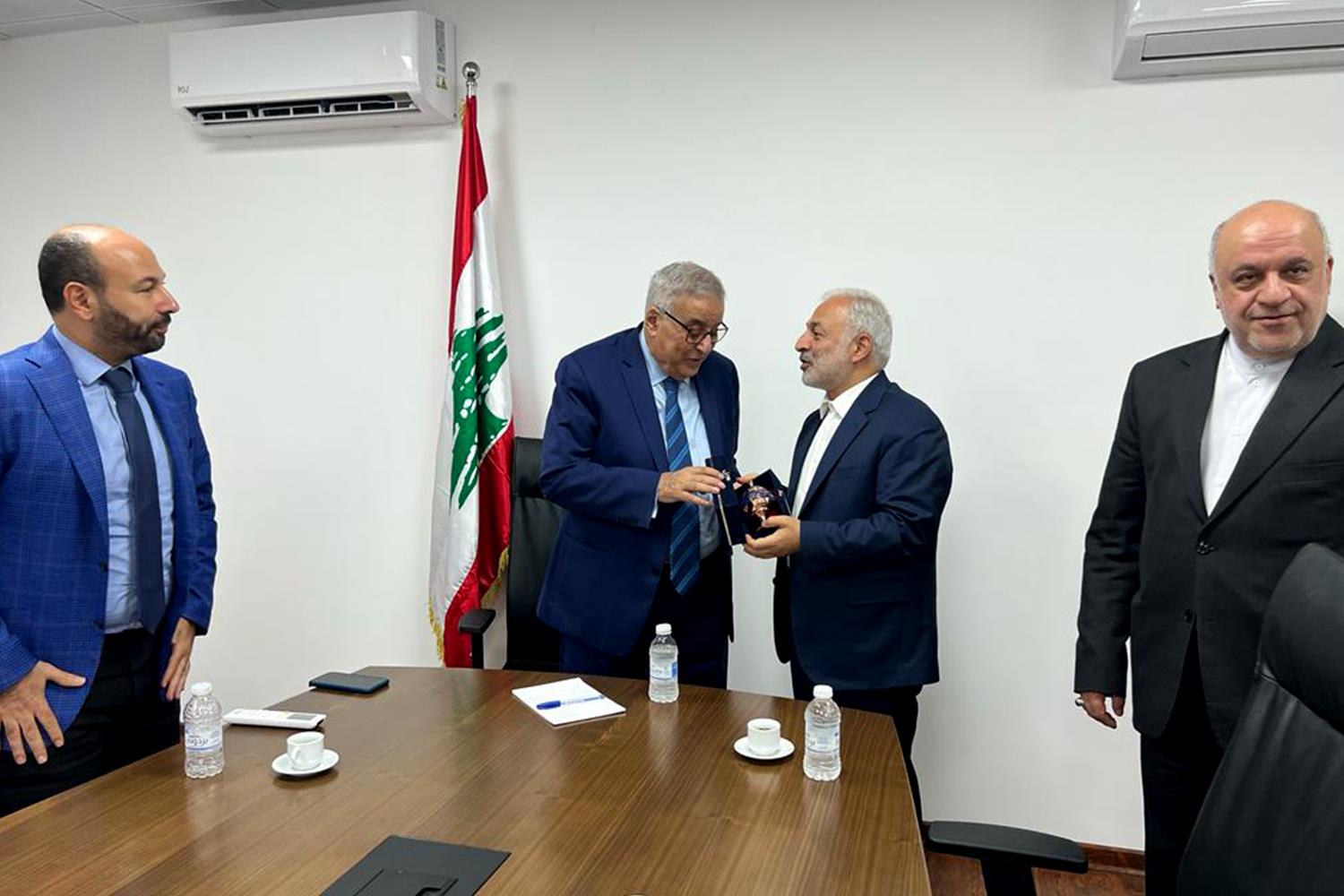 حضور هیات پارلمانی ایران در لبنان