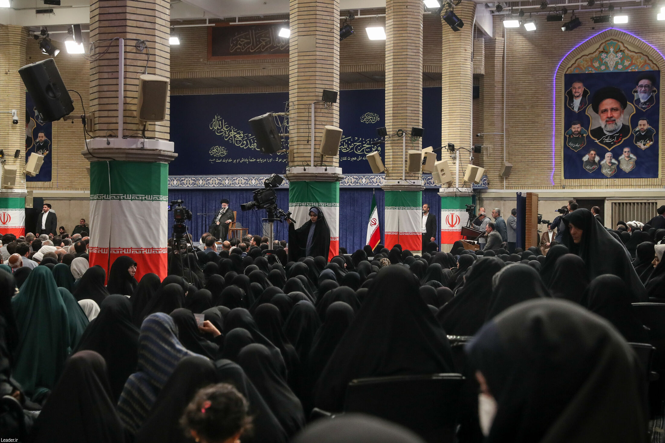 مراسم بزرگداشت شهدای خدمت با حضور رهبر انقلاب 
