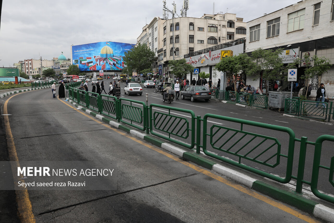 دیوارنگاره میدان انقلاب با موضوع فلسطین