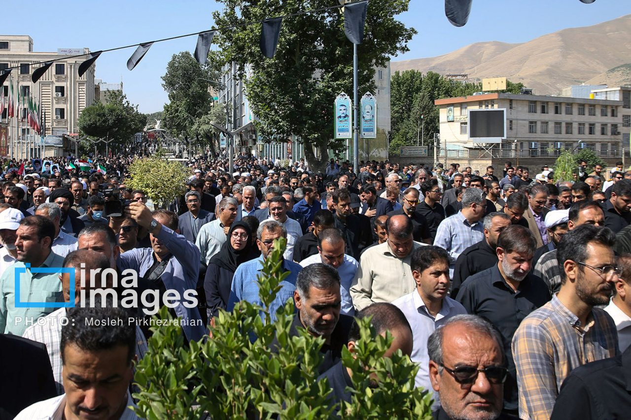 تشییع پیکر شهید مدافع وطن در سنندج