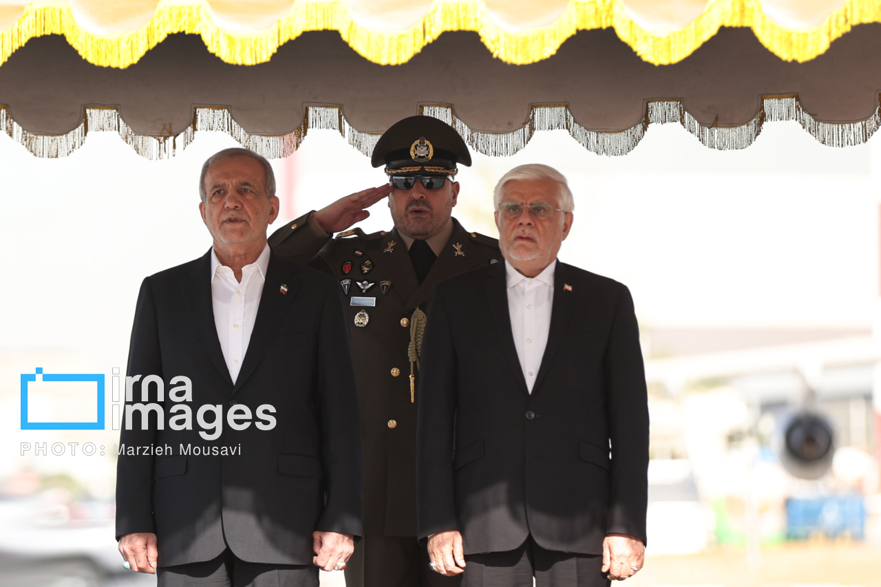 بدرقه رئیس‌جمهور به چین