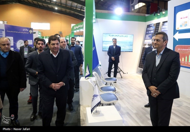 بازدید مخبر از نمایشگاه الگوهای مسیر پیشرفت