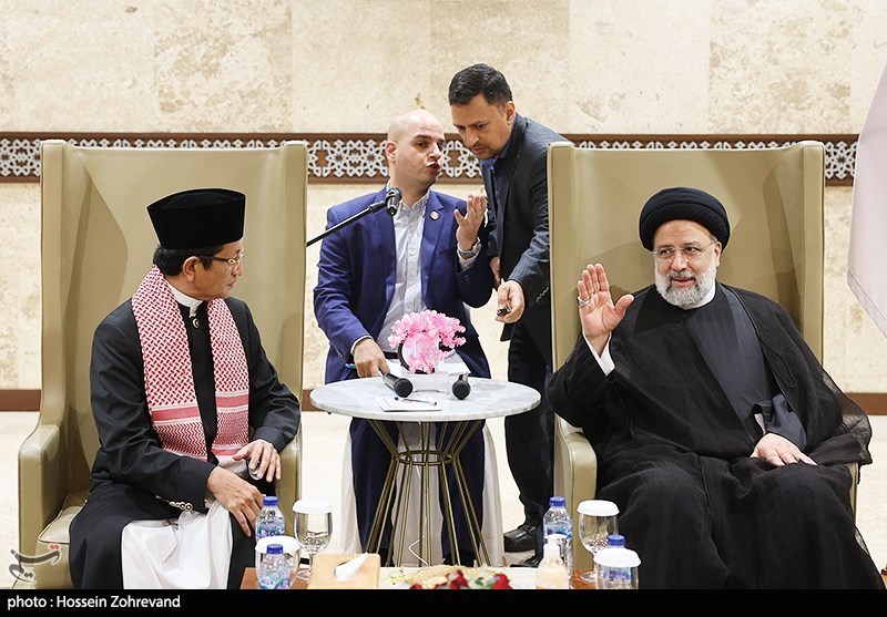 حضور رییس جمهور در مسجد استقلال جاکارتا