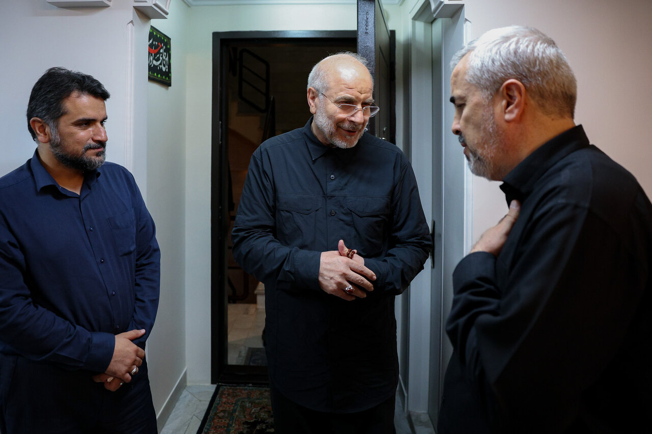 دیدار قالیباف با خانواده شهید باقری