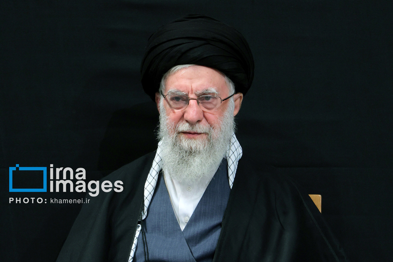 دومین شب عزاداری ایام فاطمیه با حضور رهبر انقلاب