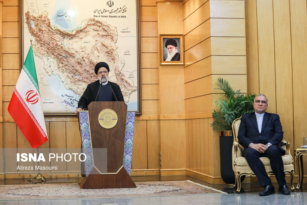 مراسم استقبال از رئیس جمهوری در بازگشت از آمریکای لاتین