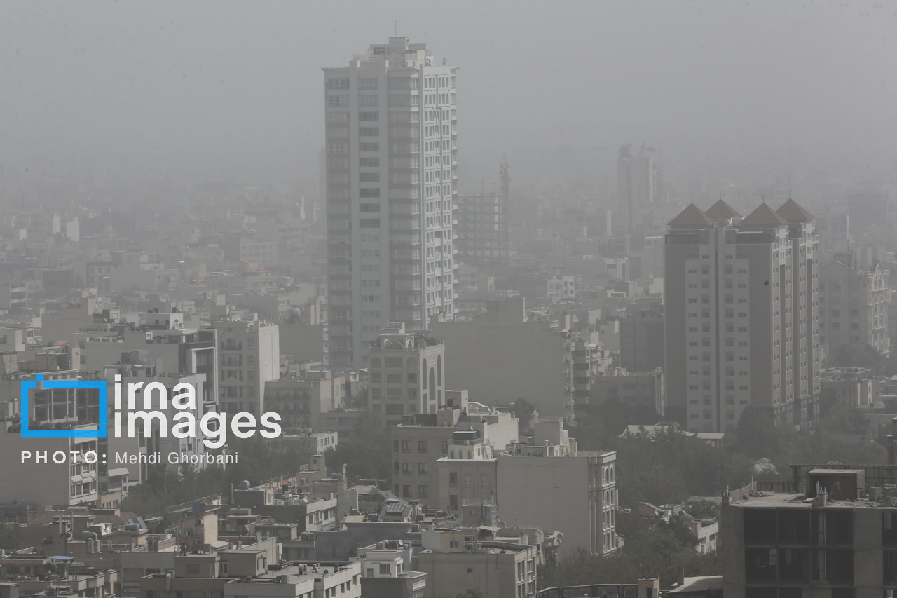 گرد و غبار در آسمان مشهد