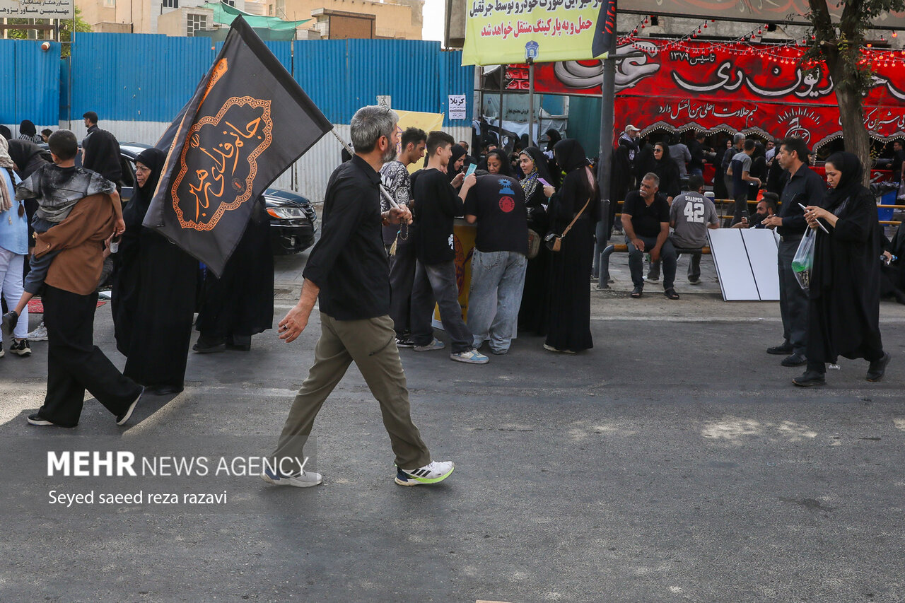  مراسم پیاده‌روی جاماندگان اربعین