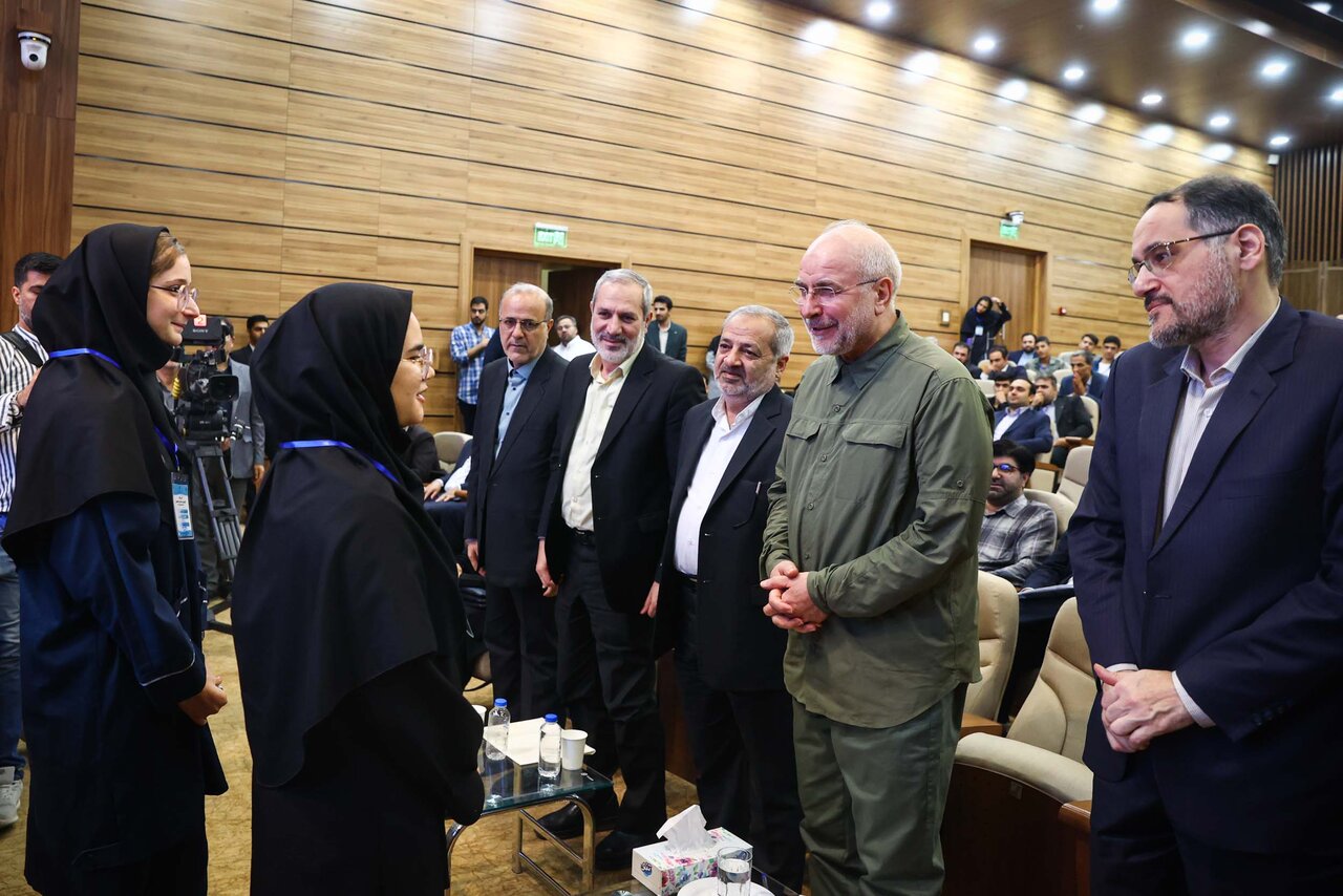 حضور قالیباف در اولین کارسوق حکمرانی داده‌محور