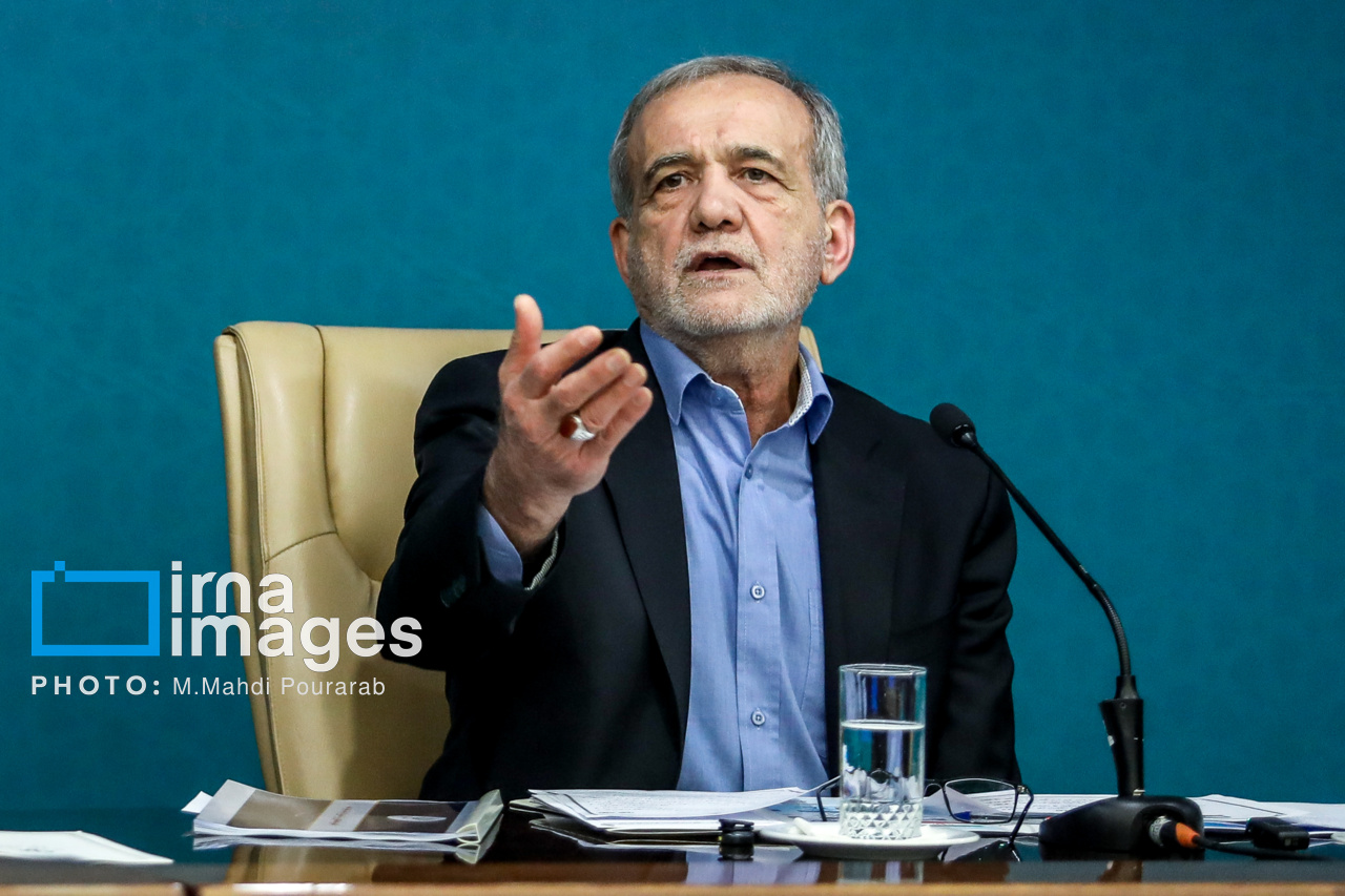 افتتاح و شروع عملیات اجرایی طرح‌ های وزارت نیرو در سراسر کشور