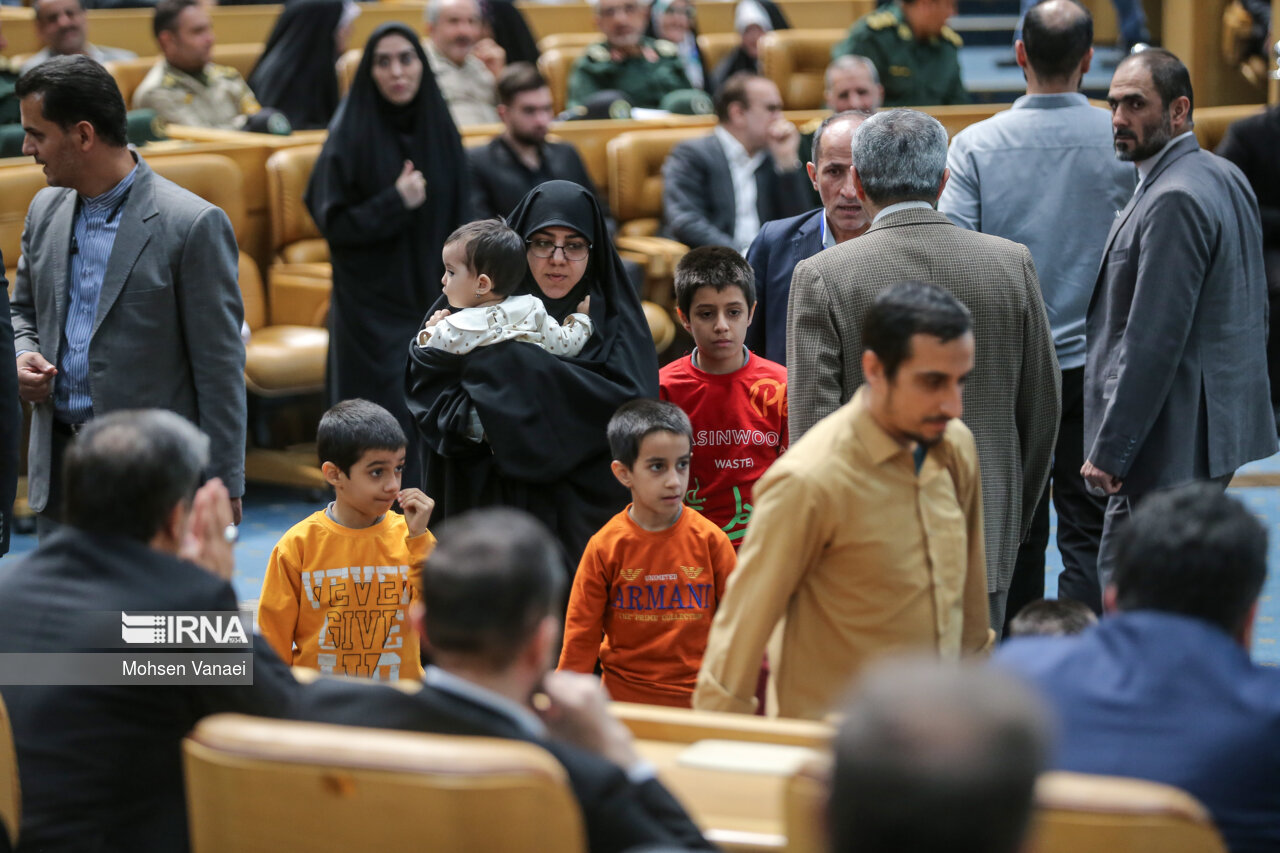 دومین جایزه ملی جوانی جمعیت با حضور رئیسی
