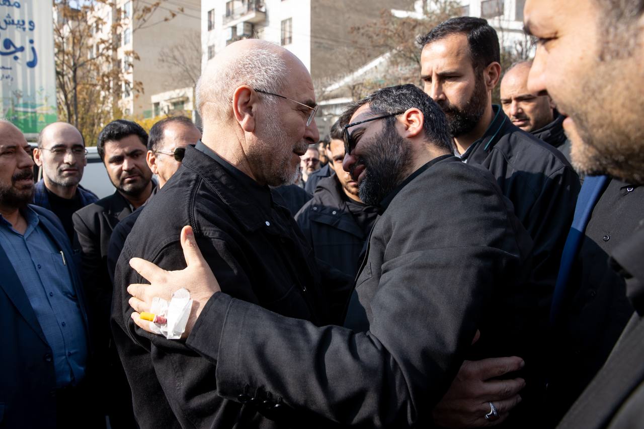 حضور‌ قالیباف در مراسم تشییع همسر و فرزند سقاب اصفهانی 