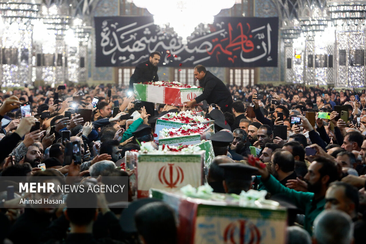 تشییع پیکر ۳۰۰ شهید گمنام دفاع مقدس در کشور