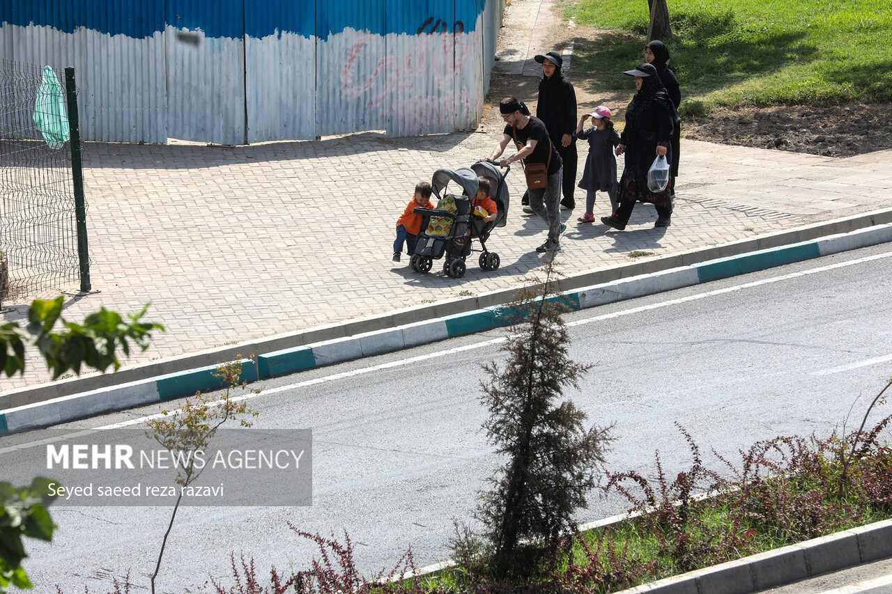  مراسم پیاده‌روی جاماندگان اربعین