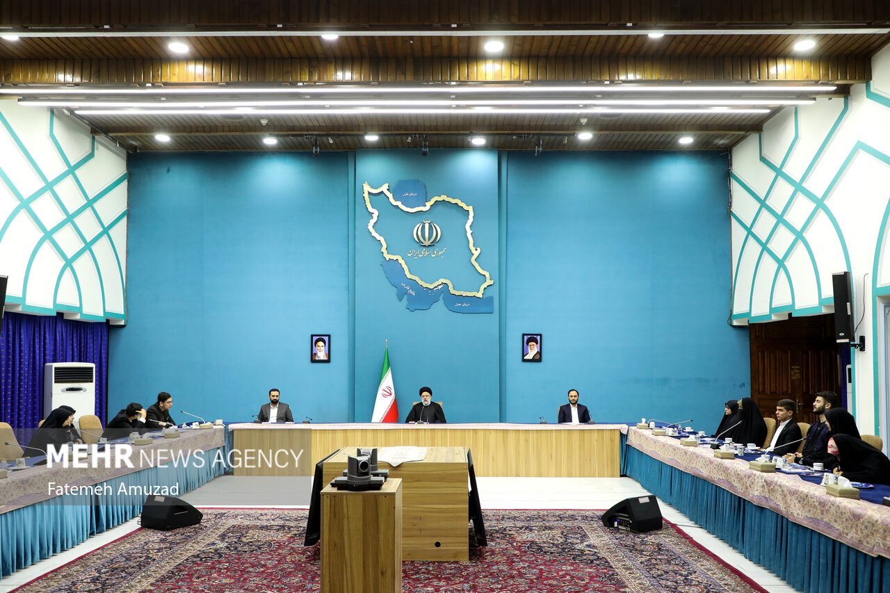 دیدار نوجوانان با رییس جمهور
