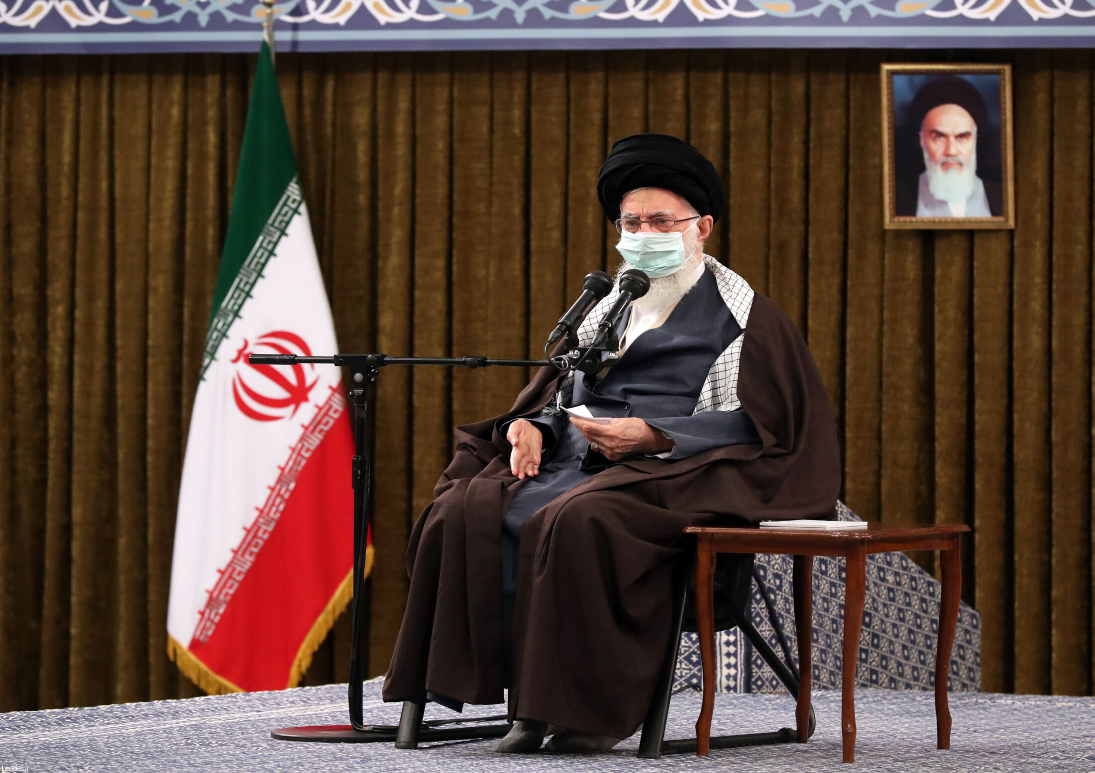 دیدار دست‌اندرکاران کنگره‌ شهدای ایلام با رهبر انقلاب