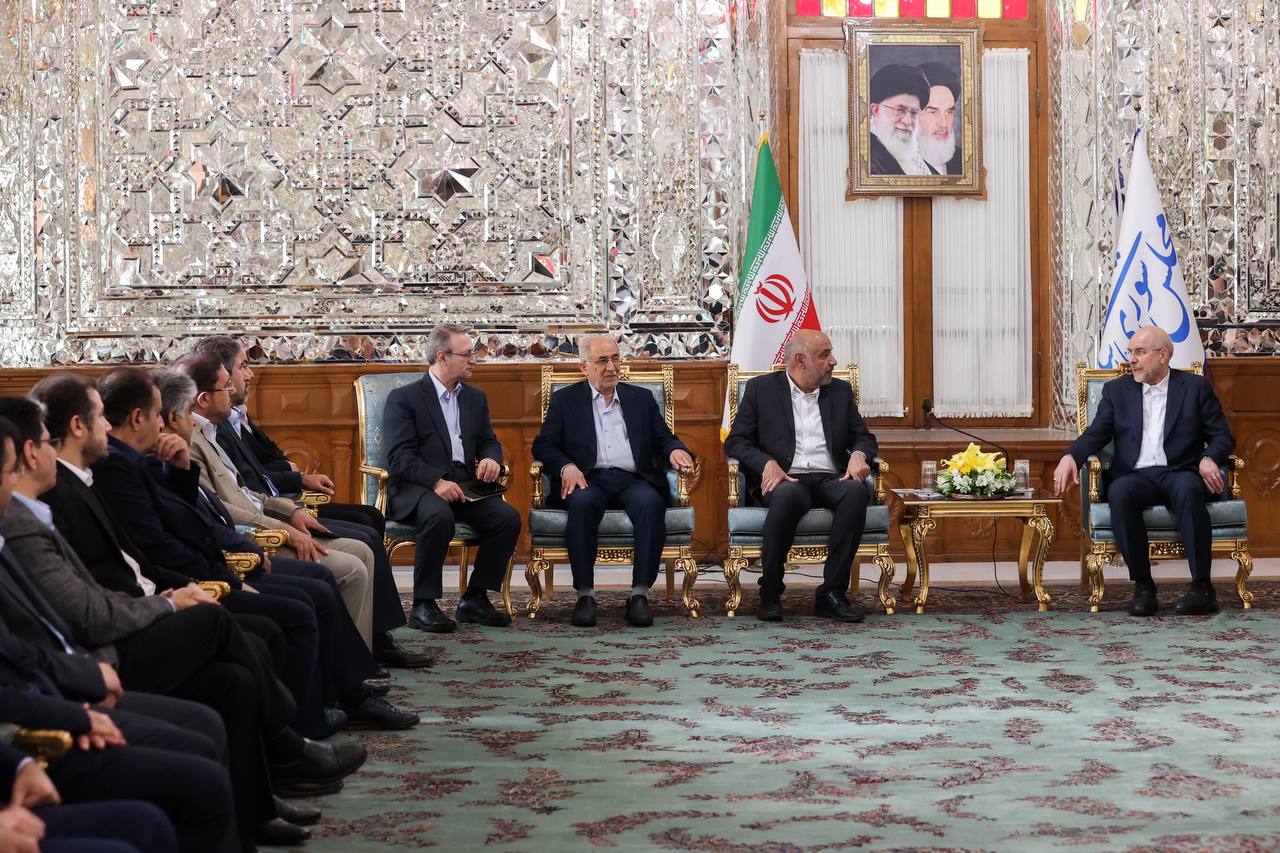 دیدارهای نوروزی جمعی از مسئولان نظام با قالیباف