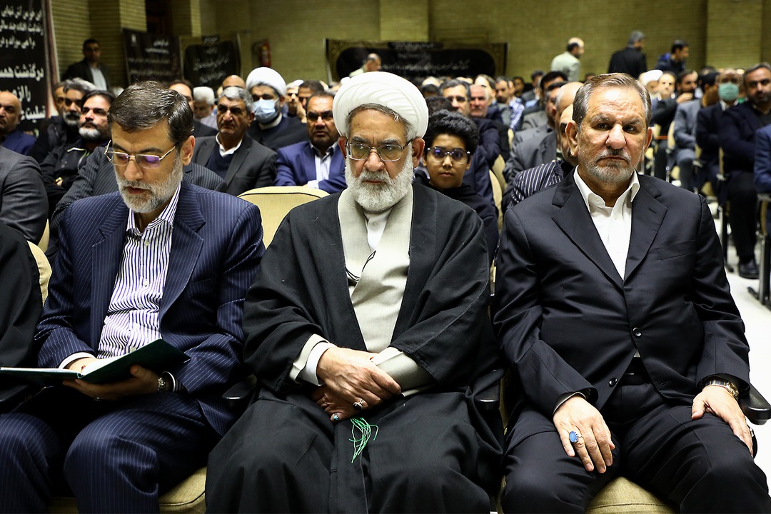 حضور قالیباف در مراسم ختم همسر رئیس کمیته امداد امام(ره)