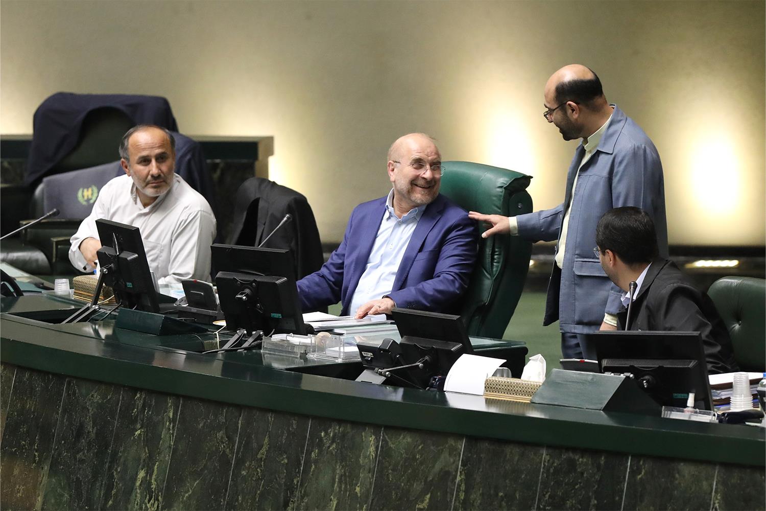 نشست بررسی برنامه هفتم توسعه در صحن علنی مجلس