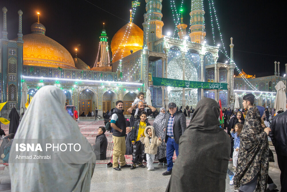 زائران کریمه اهل بیت(ع) در نوروز 1403