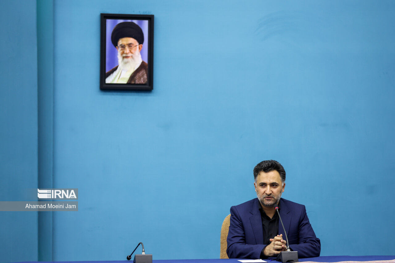 نشست اساتید و نخبگان علوم و فناوری های برتر ساز با رئیس جمهور