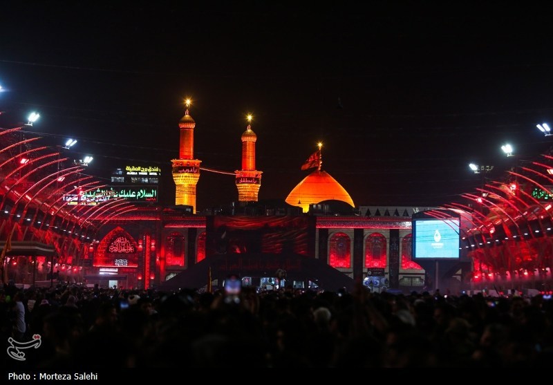 حرم مطهر امام حسین (ع) در شب اربعین