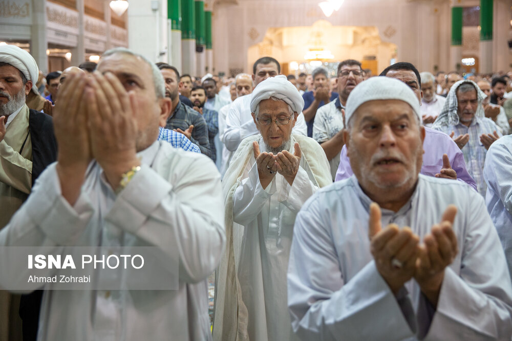 نماز عید سعید قربان در حرم حضرت فاطمه معصومه(س)