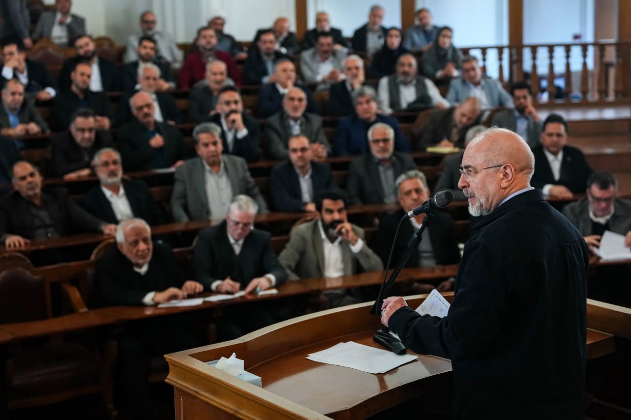 گفت‌وگوی صمیمانه فعالان اقتصادی و اصناف با قالیباف  