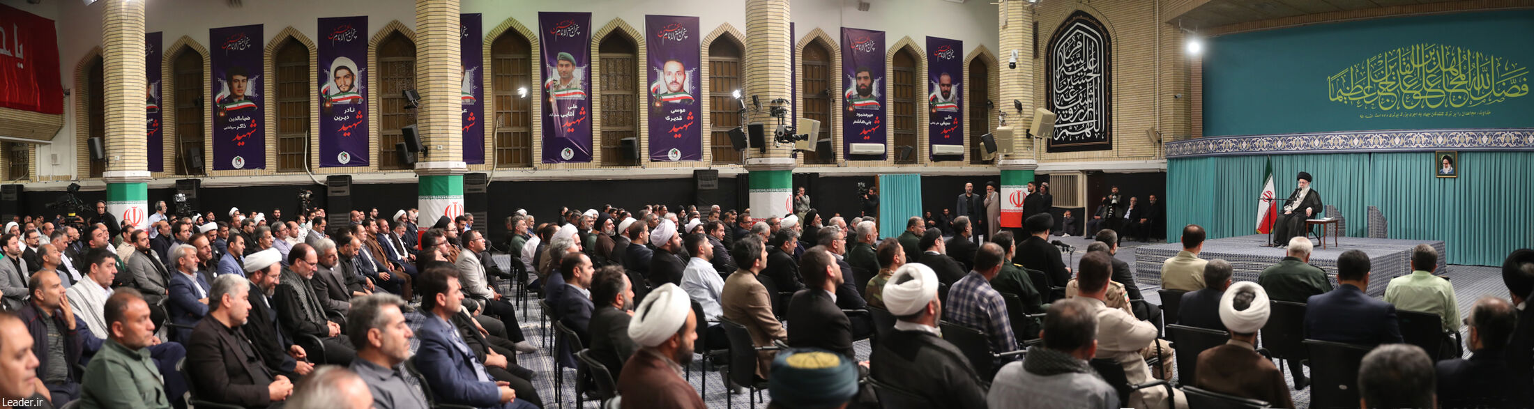 دیدار اعضای ستاد برگزاری کنگره ملی شهدای استان اردبیل با رهبر انقلاب