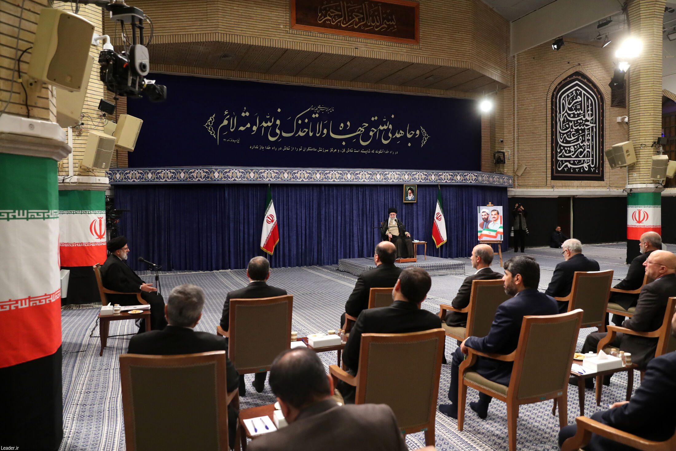 دیدار رئیس‌جمهور و اعضای هیئت دولت با رهبر انقلاب