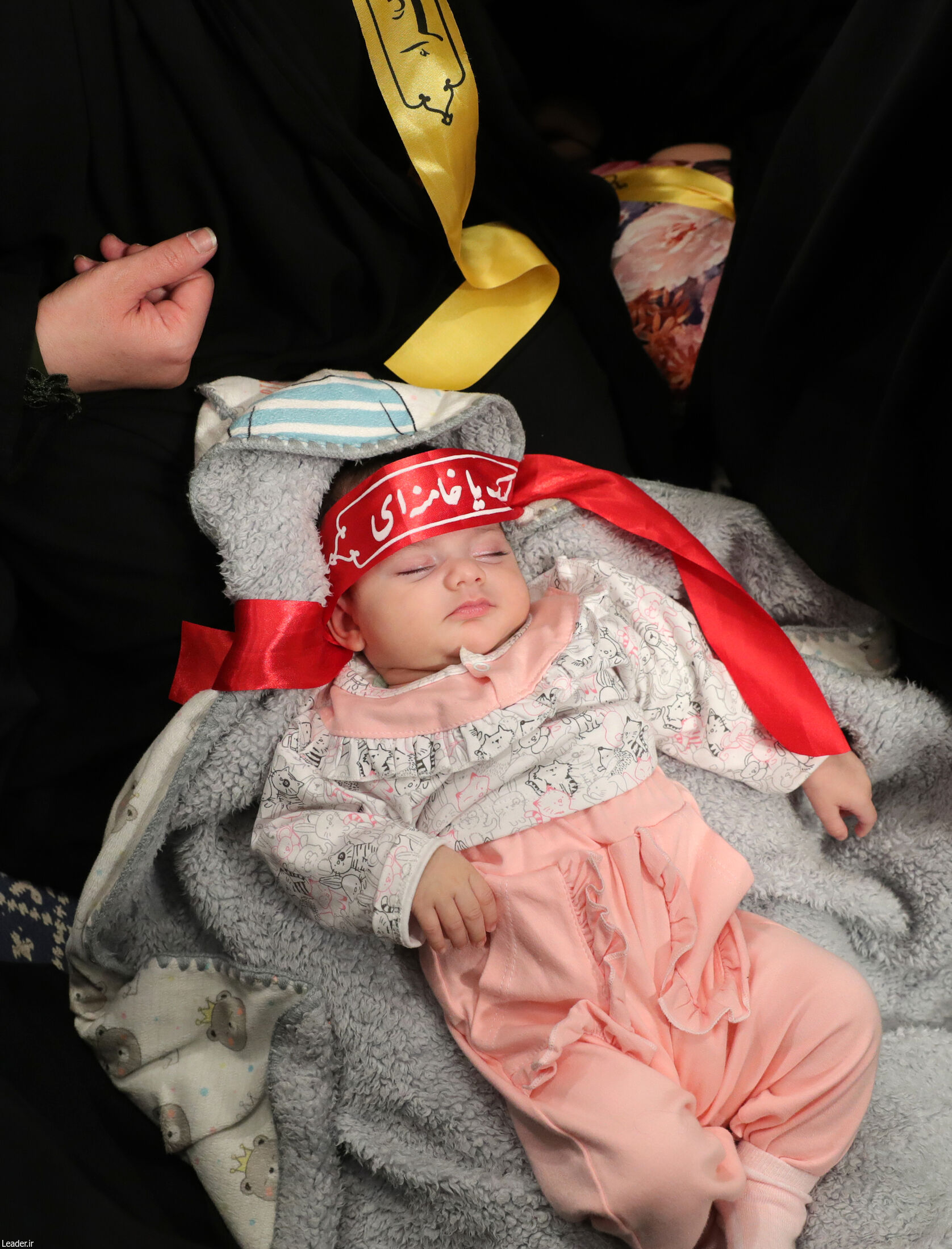 دیدار مردم با رهبر انقلاب