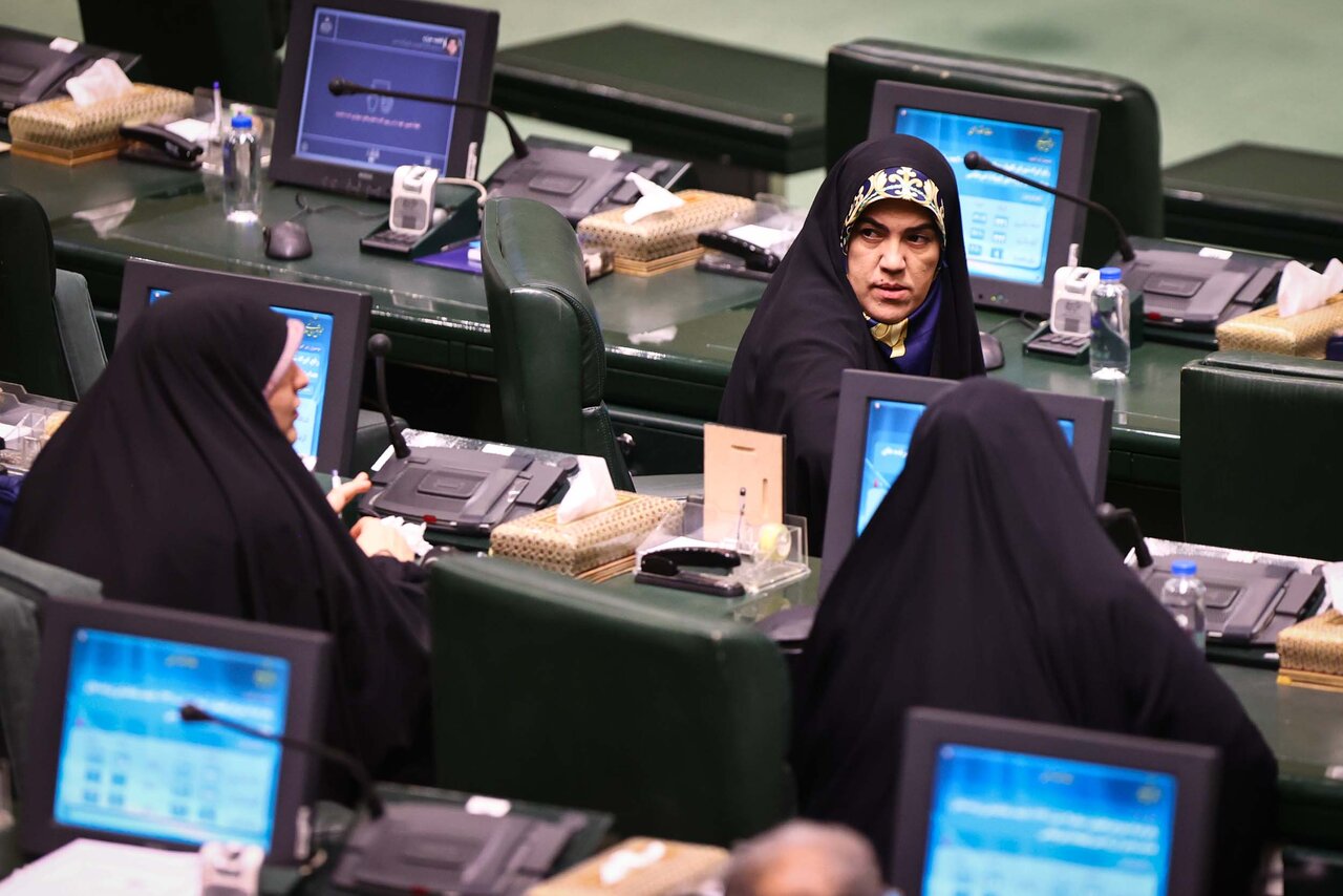 صحن علنی یکشنبه ۴ شهریورماه مجلس