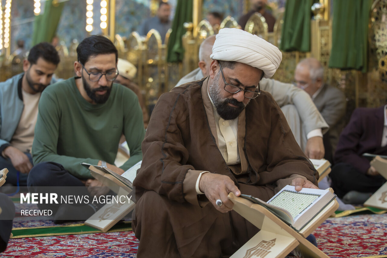 ترتیل خوانی قرآن در حرم مطهر حضرت سیدالشهداء (ع)
