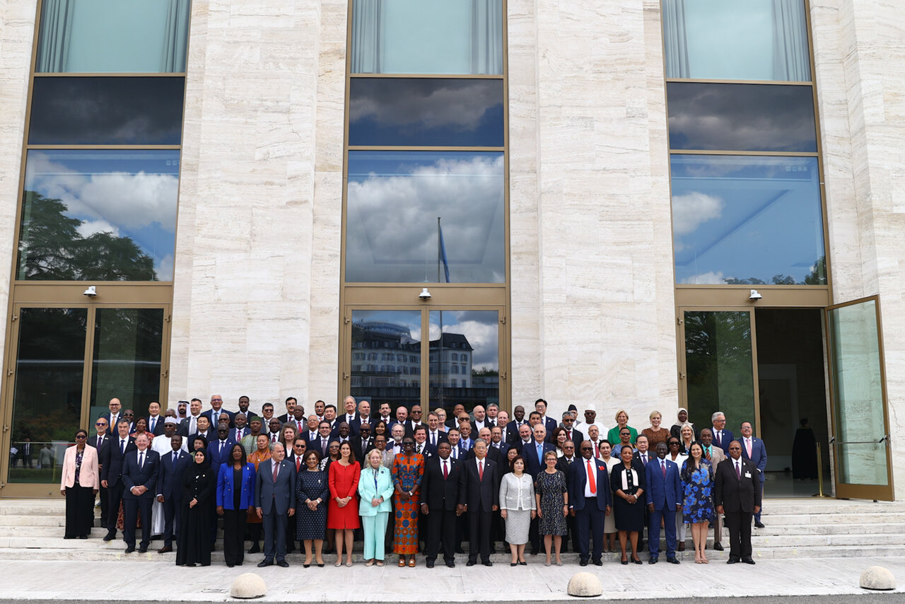 عکس یادگاری رؤسای مجالس جهان در ژنو