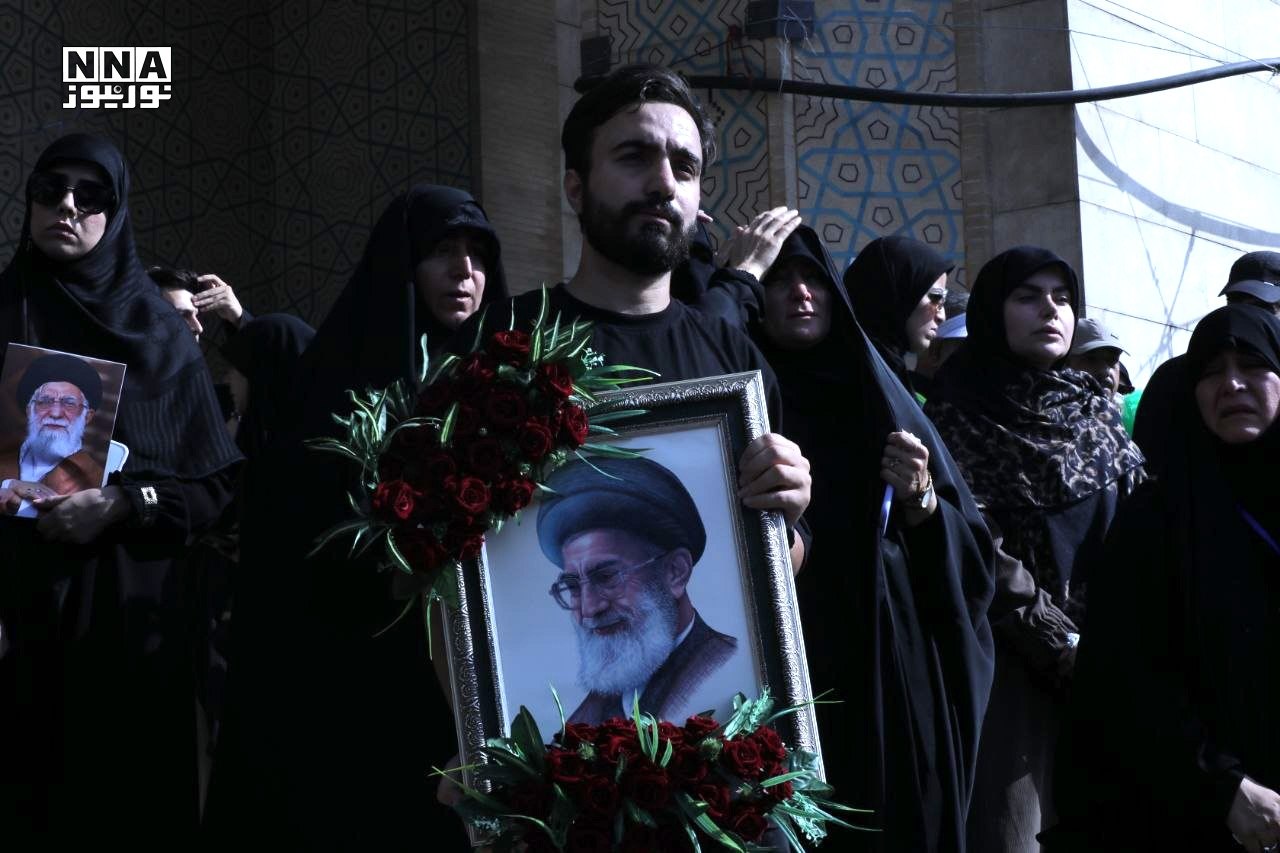 مصلی تهران وداع