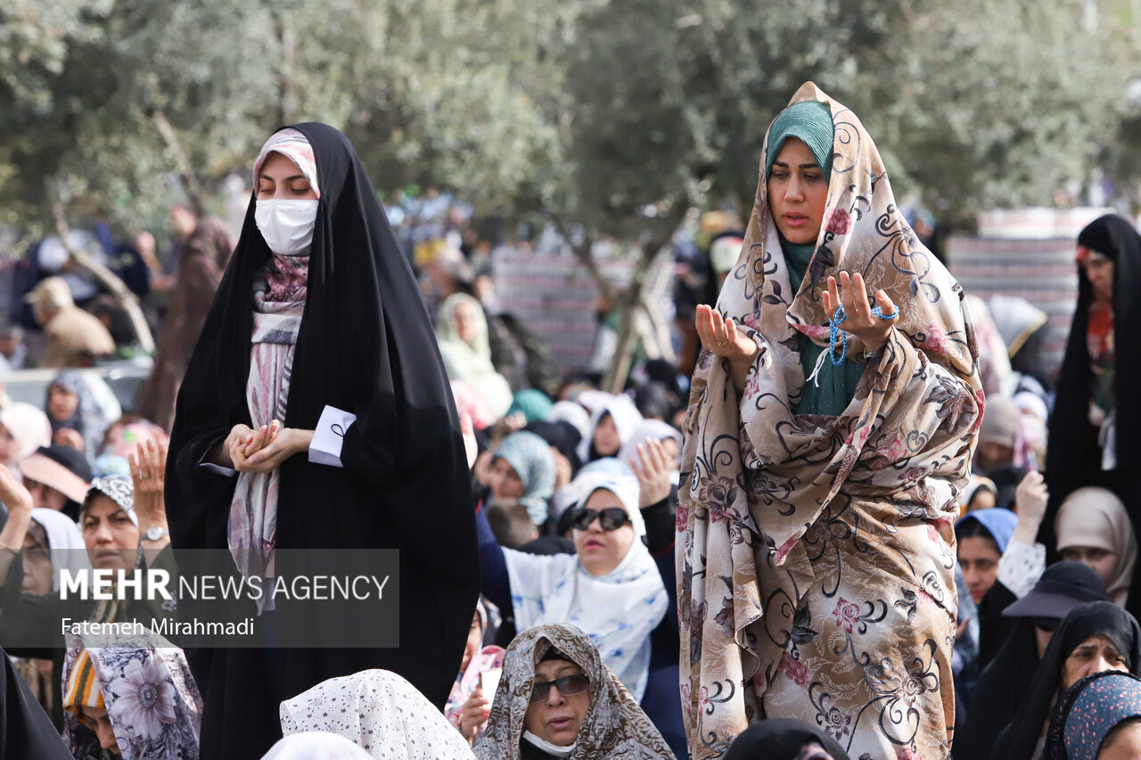 اقامه نماز عید سعید فطر در مصلی امام خمینی (ره)