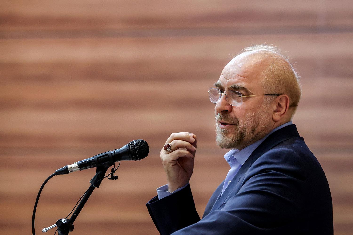  نشست خواهران عضو بسیج دانشجویی با قالیباف